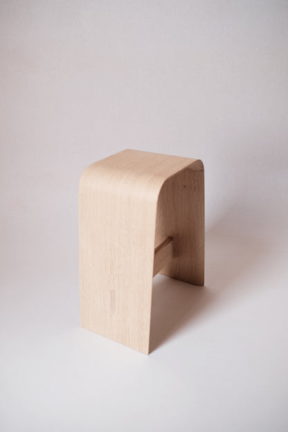 thin stool small black
