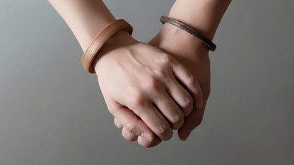 Wood Bangle - Airy　　　Walnut   /  Cherry