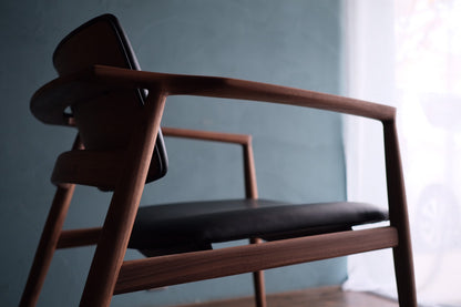 読む椅子　Reading Chair