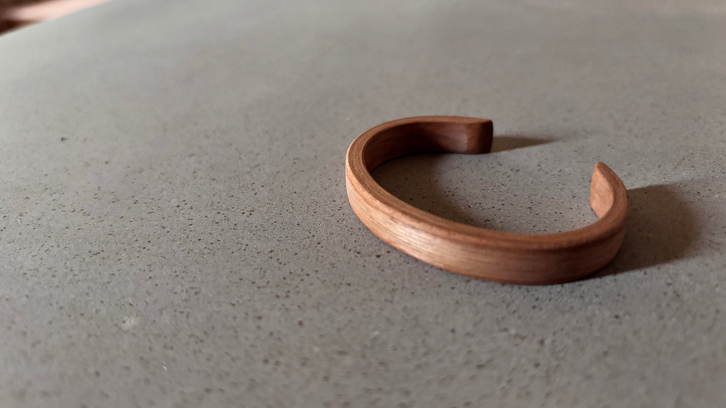 Wood Bangle - Airy　　　Walnut   /  Cherry